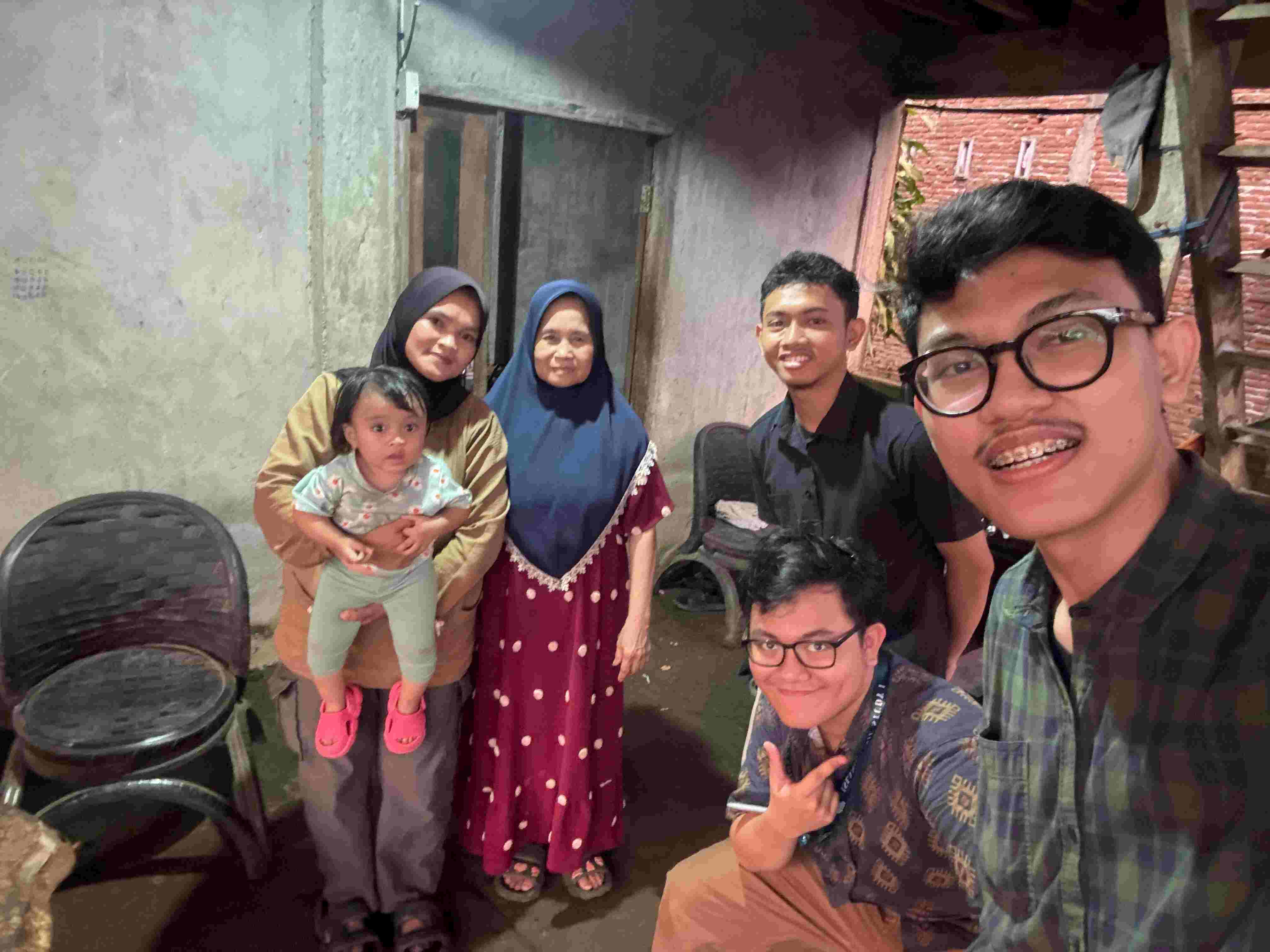 Memantau Perkembangan Adik Nur dan Ketahanan Keluarga Ibu Rahma